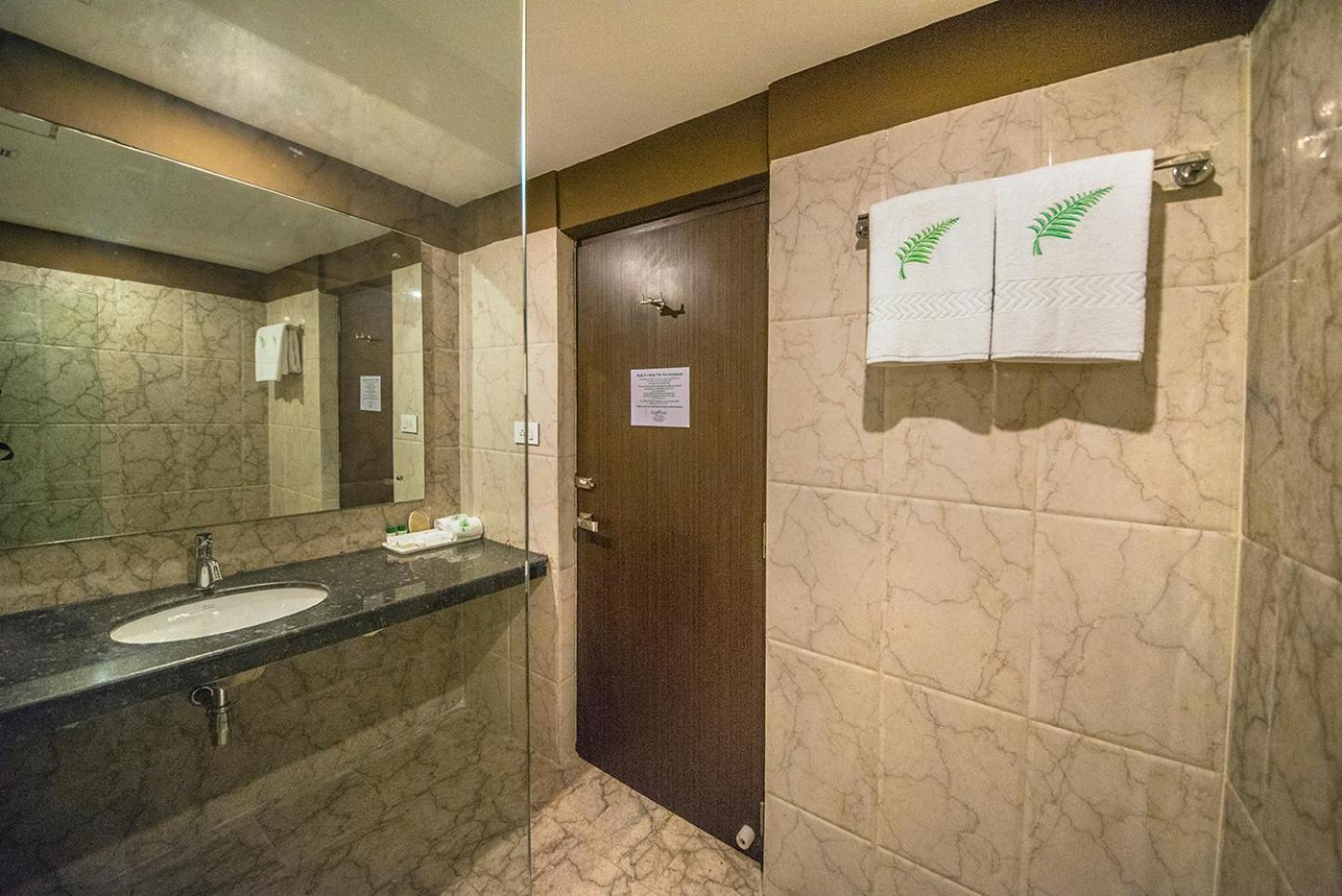 The Fern Residency Kolkata Otel Dış mekan fotoğraf