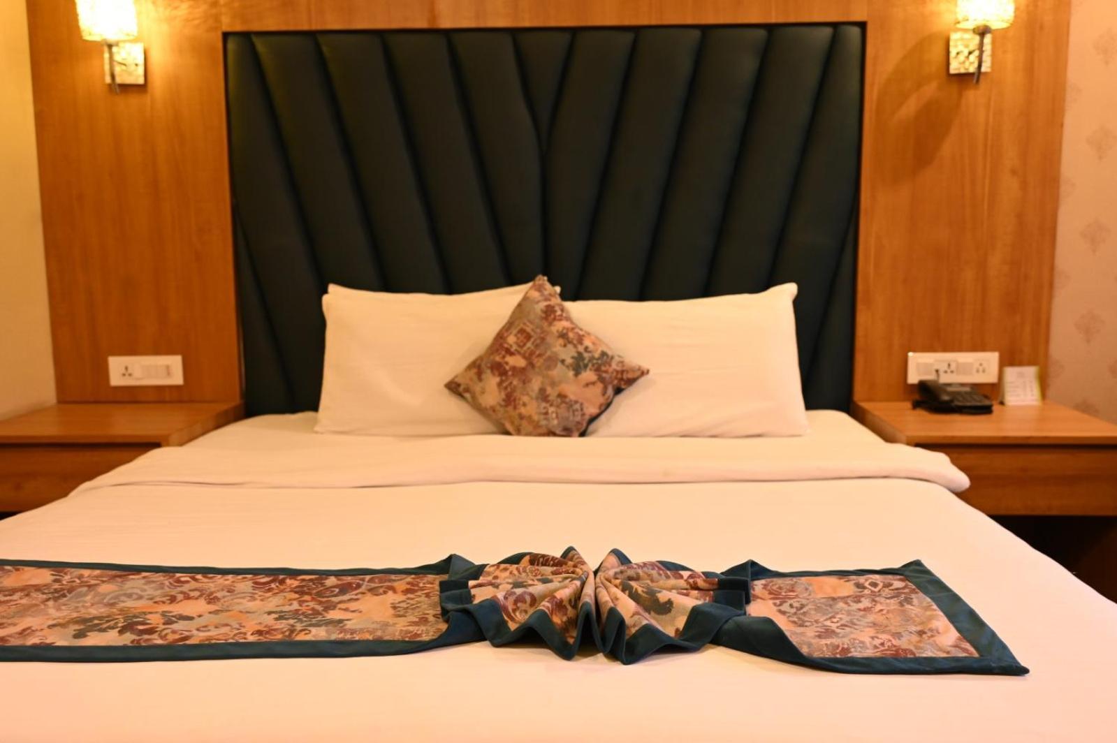 The Fern Residency Kolkata Otel Dış mekan fotoğraf