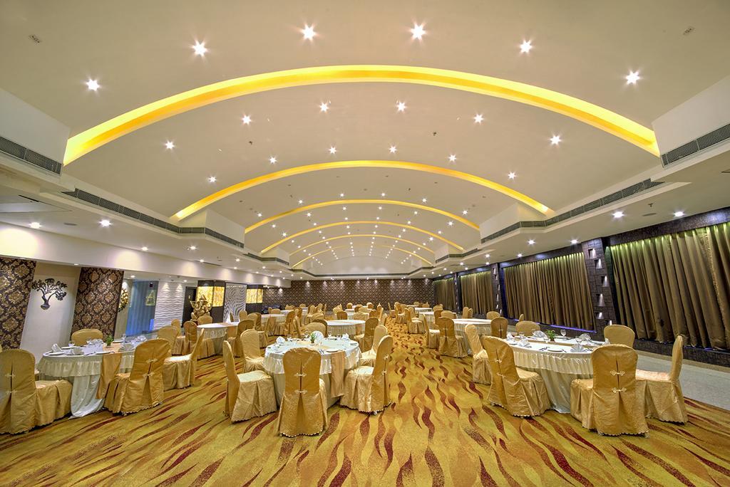 The Fern Residency Kolkata Otel Dış mekan fotoğraf