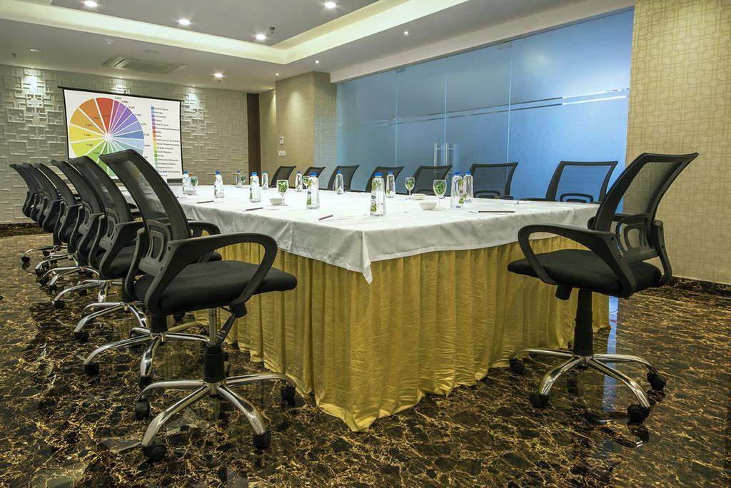 The Fern Residency Kolkata Otel Dış mekan fotoğraf