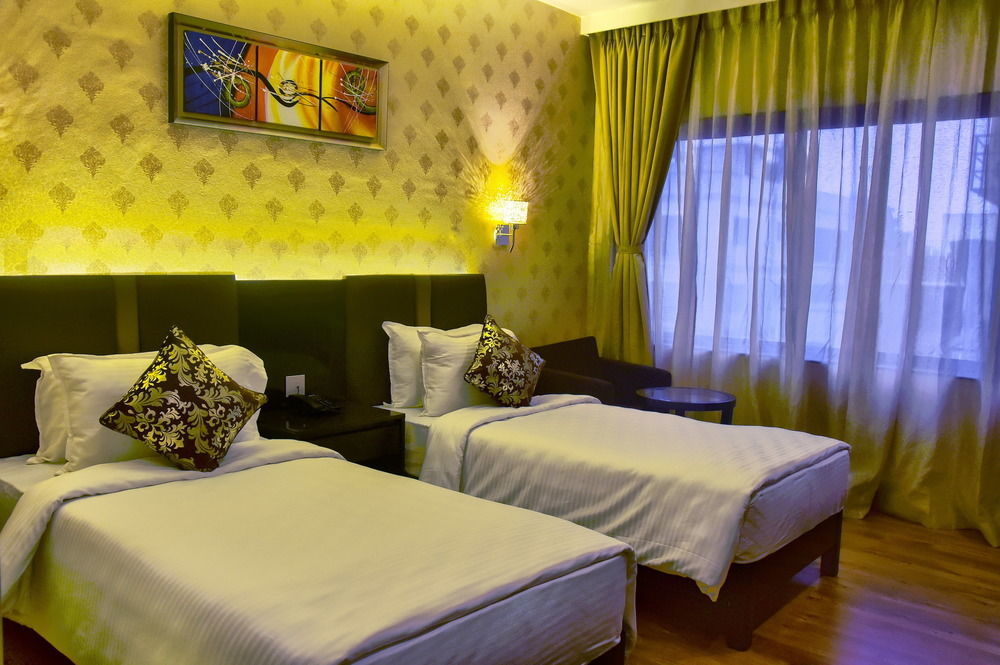 The Fern Residency Kolkata Otel Dış mekan fotoğraf