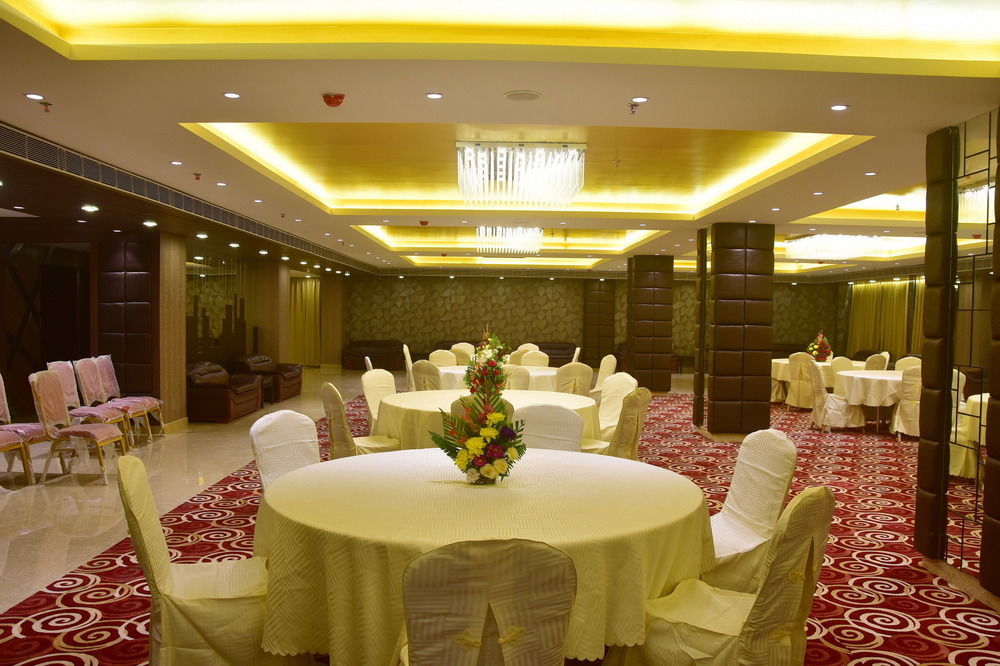 The Fern Residency Kolkata Otel Dış mekan fotoğraf